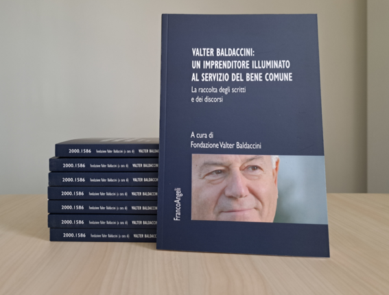 Il libro con i discorsi di Valter Baldaccini alla Festa della Cipolla di Cannara